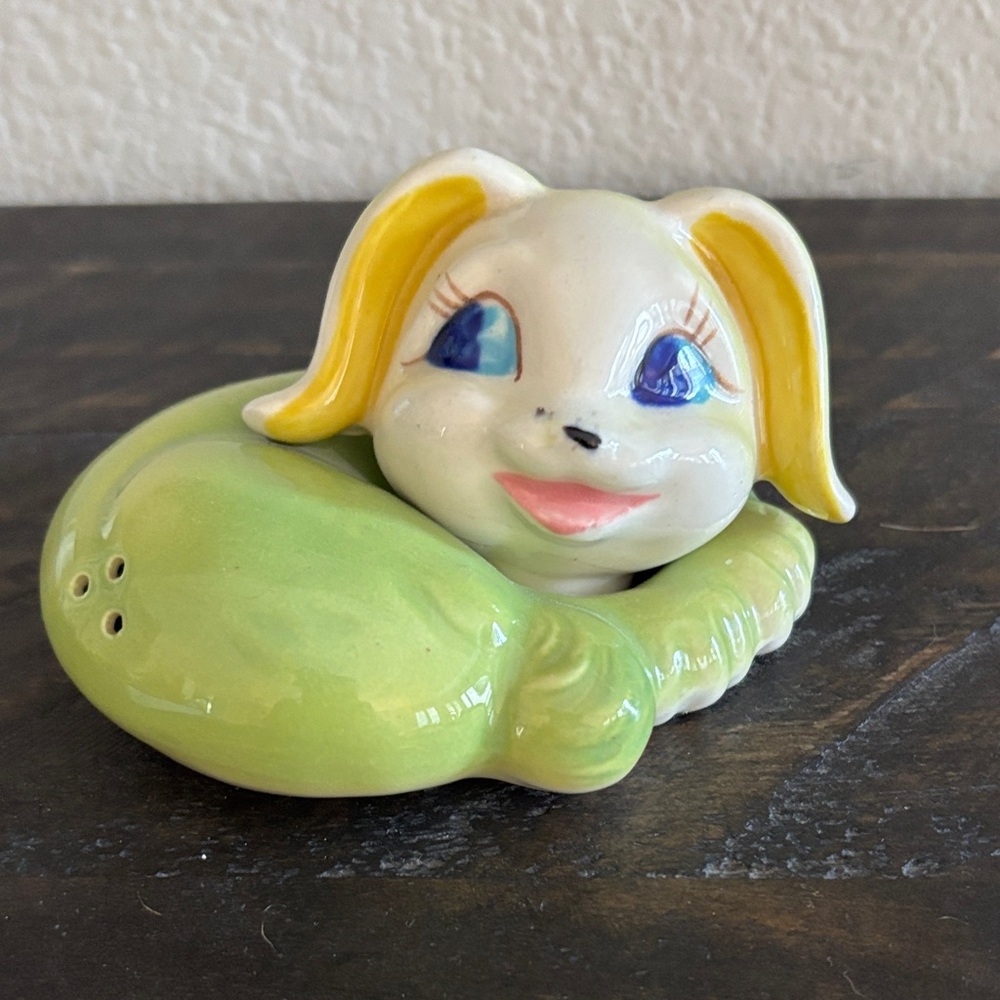Vintage Ceramic Bunny Salt Shaker